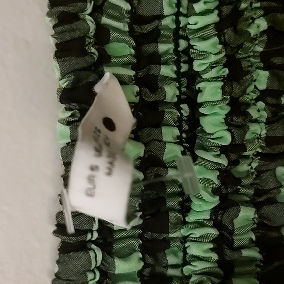 Zara Cropped Tube Top with Puffy Sleeves - Picture 2 of 9